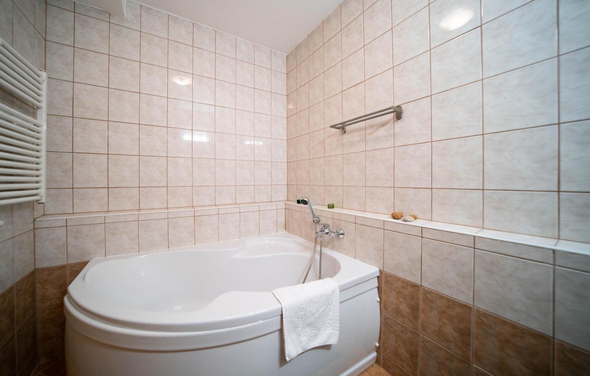 Free Parking- Gellert View Apartment 4Ppl بودابست المظهر الخارجي الصورة